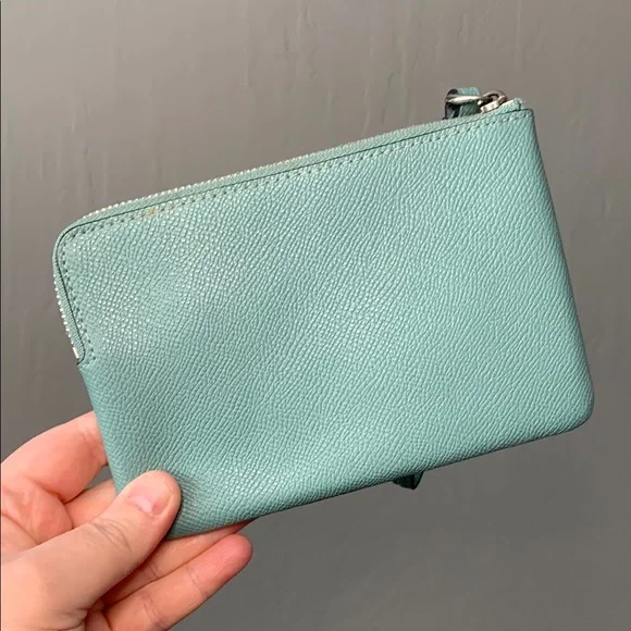 BUNDLE - EUC - Coach Corner Zip Wristlet in Light Blue/Green - Picture 5 of 14